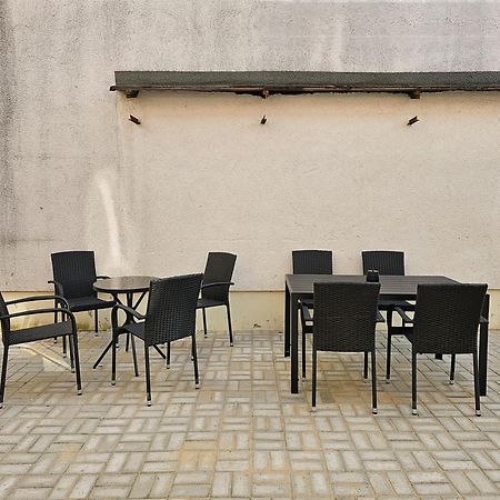 Schoene Grosse Ferienwohnung 79M2 Und 2 Baeder, Zentrumnah, 2Og Erfurt Bagian luar foto