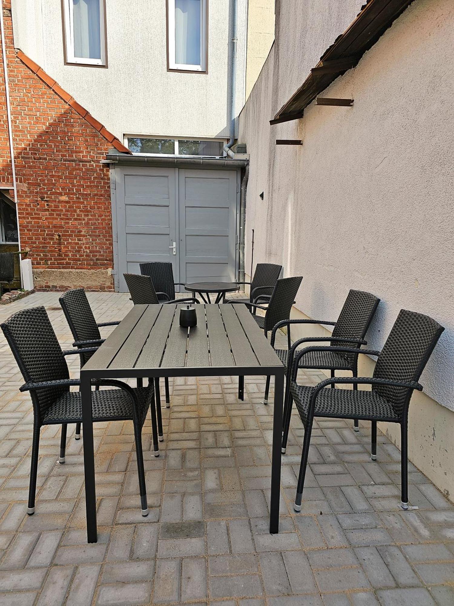 Schoene Grosse Ferienwohnung 79M2 Und 2 Baeder, Zentrumnah, 2Og Erfurt Bagian luar foto
